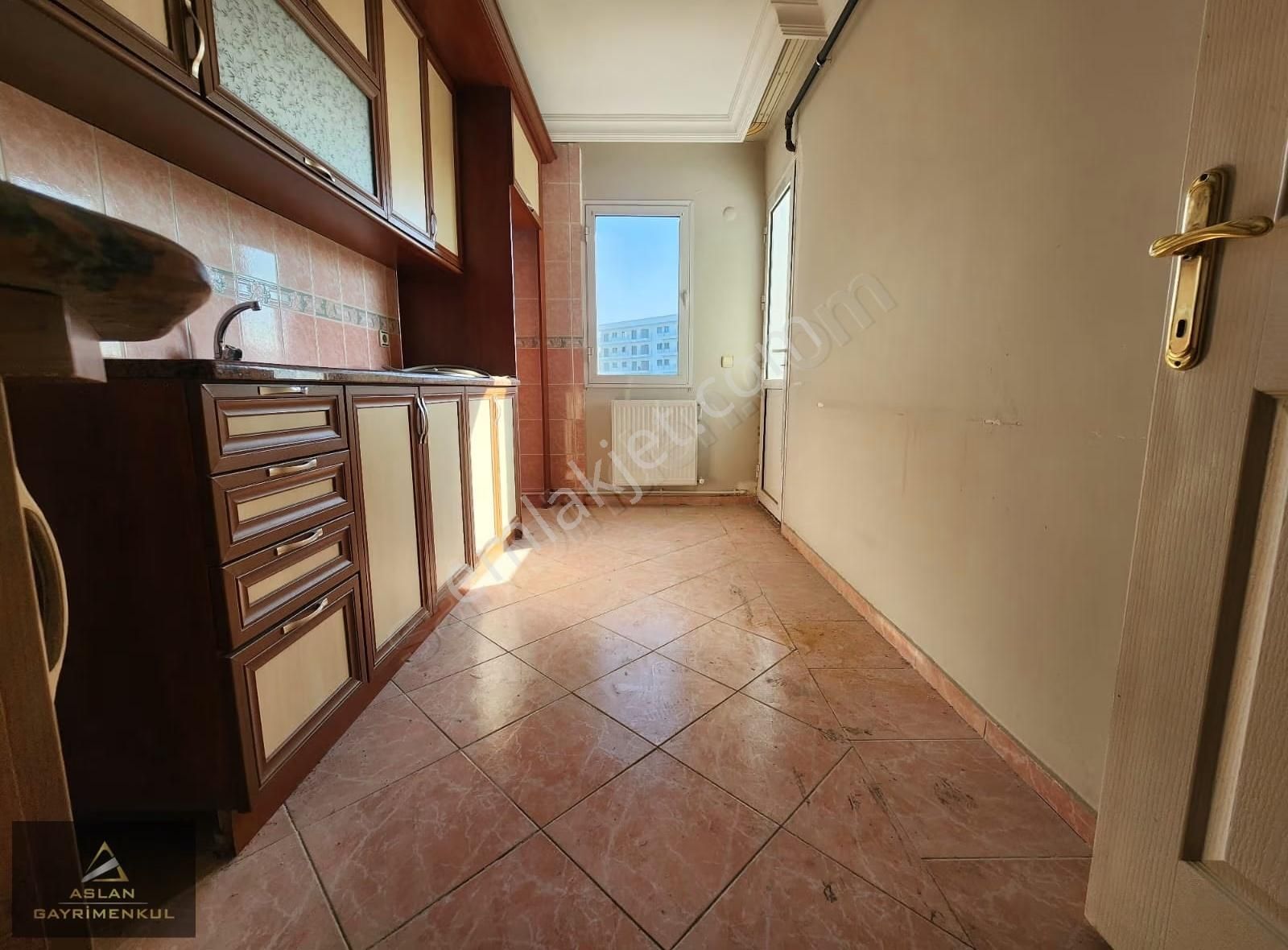 Menemen Kent2 Çorbacı Ali Arkası Kiralık 3+1 Büyük Daire - Görsel 3