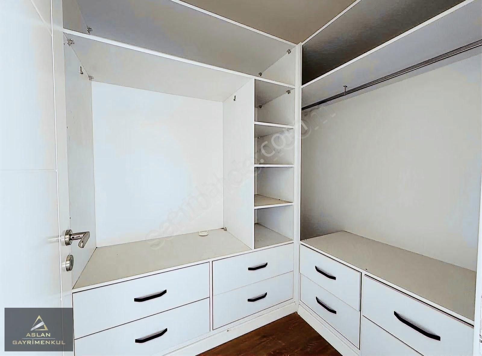 Aslan'dan Soğucak'da Havuzlu Sitede Satılık 4+1 Müstakil Villa - Görsel 30