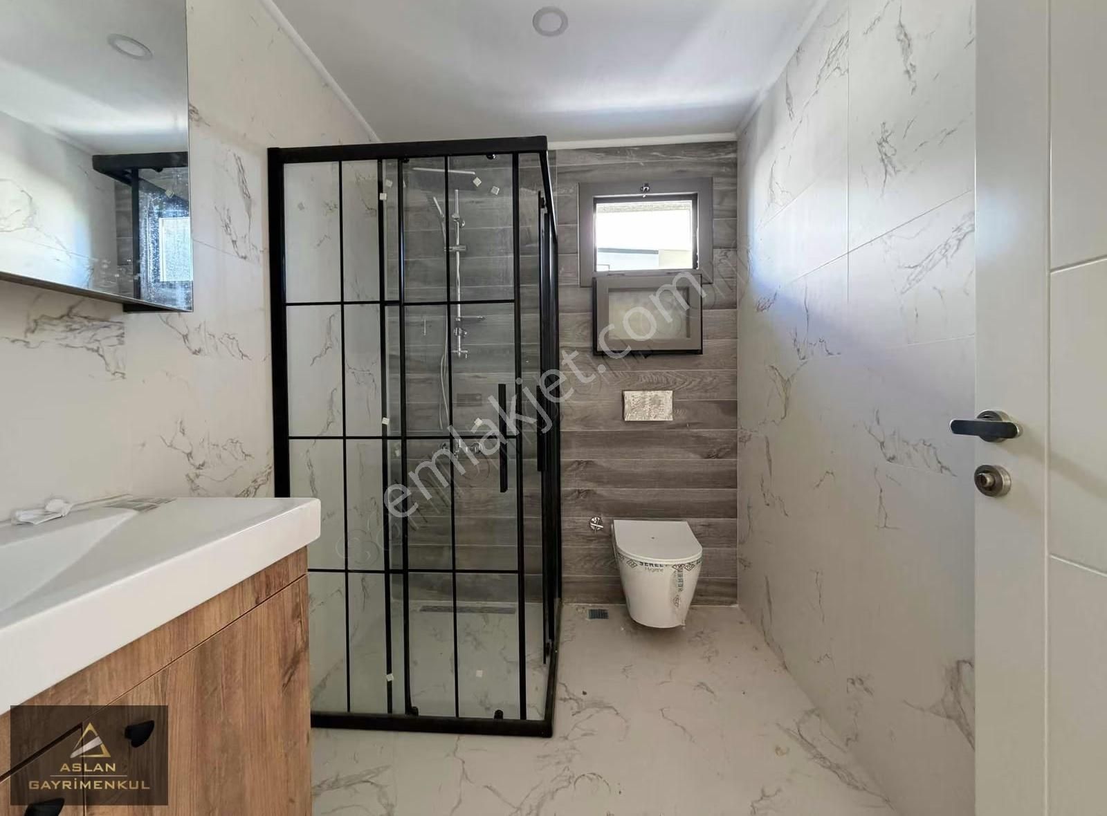 Aslan'dan Soğucak'da Havuzlu Sitede Satılık 4+1 Müstakil Villa - Görsel 6