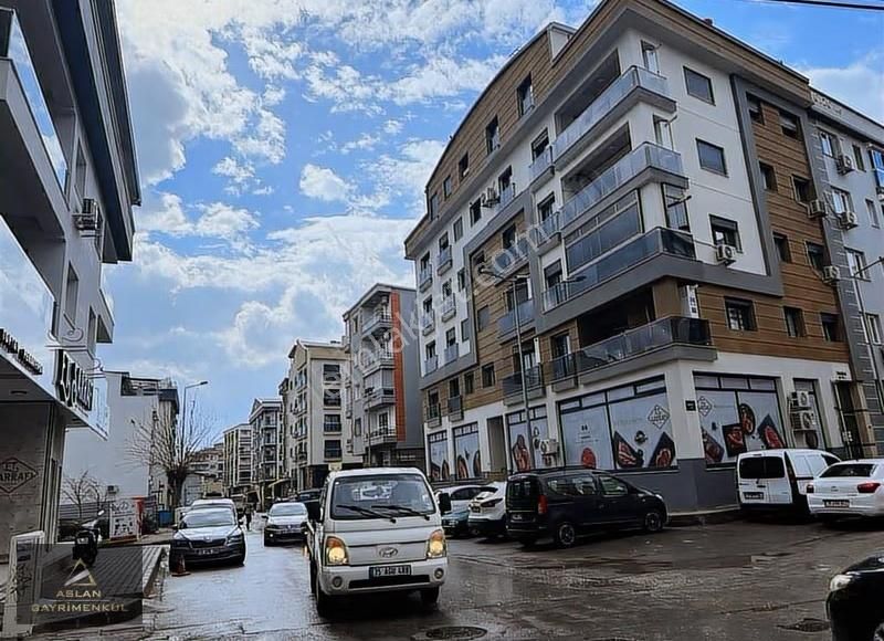 Aslan'dan Yeni Girne Cad. Yakını A.mutfak 2+1 Kiralık Daire