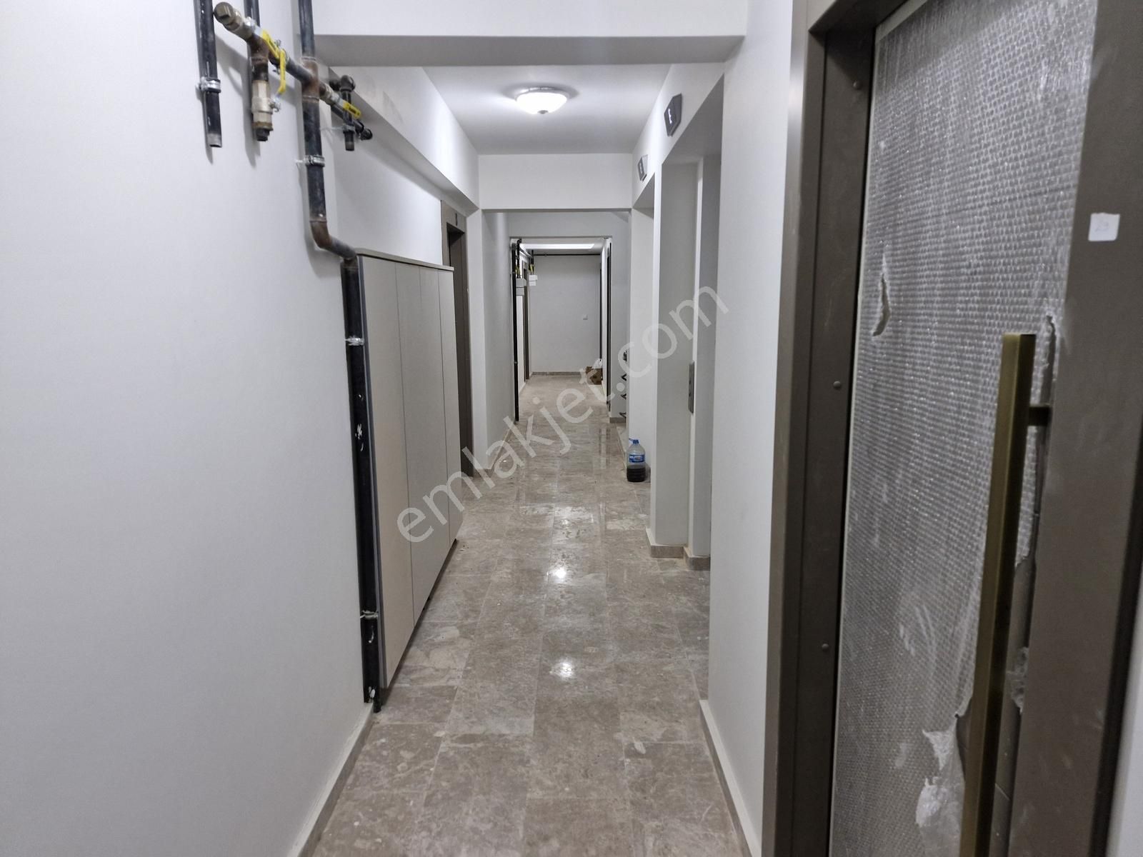 Home Gayrimenkulden Altıntepede Yeni Binada Satılık 2+1 Daire - Görsel 32