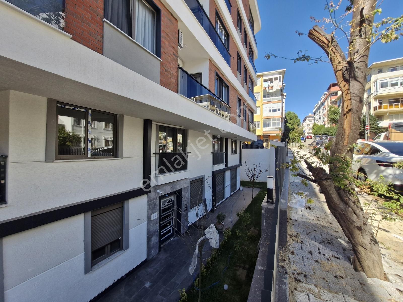 Home Gayrimenkulden Altıntepede Yeni Binada Satılık 2+1 Daire - Görsel 3