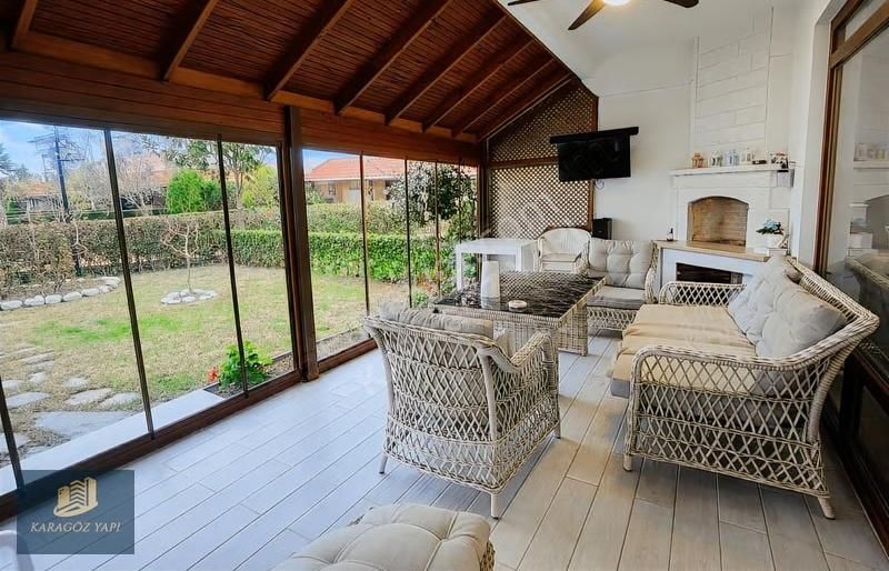 Karagöz Yapıdan - Denize Sıfır Havuzlu Site İçerisinde Bahçeli - Görsel 16