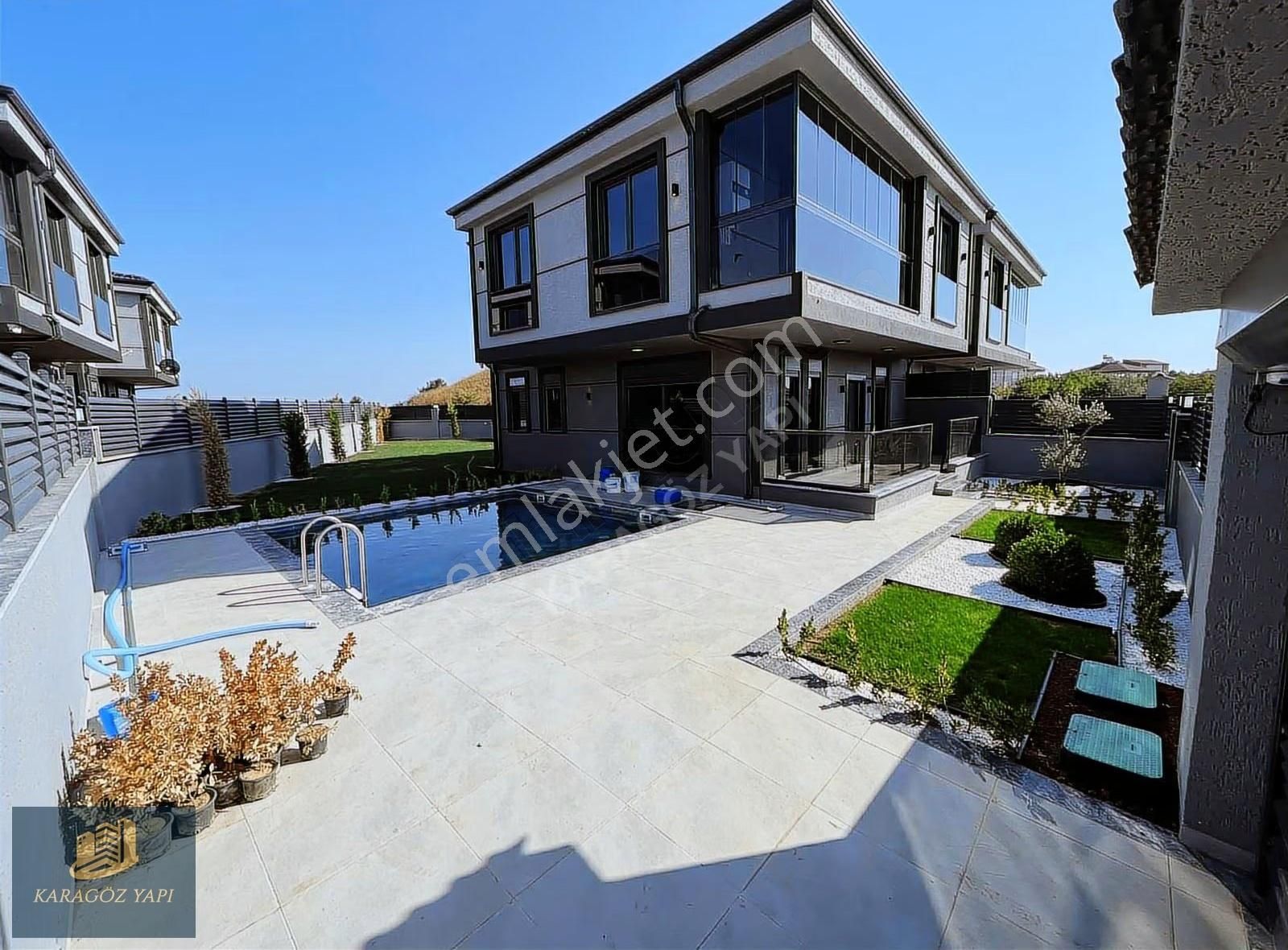 ▀▄▀▄ Karagöz Yapı ▀▄▀▄ Büyük Bahçeli 4+1 Havuzlu İskanlı Villa!!
