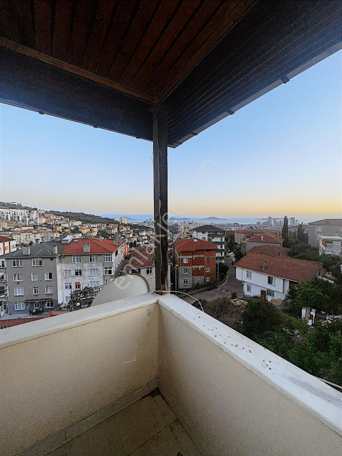 Melek Demir Gayrimenkulden Maltepe Başıbüyükte 2+1 Daire - Görsel 11