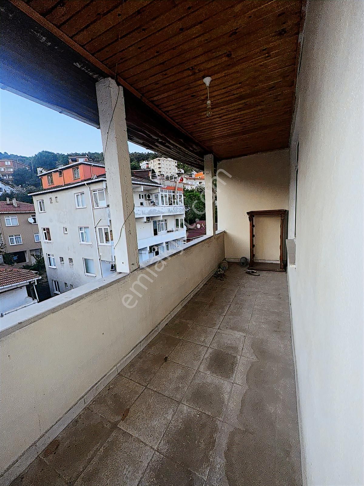 Melek Demir Gayrimenkulden Maltepe Başıbüyükte 2+1 Daire - Görsel 7