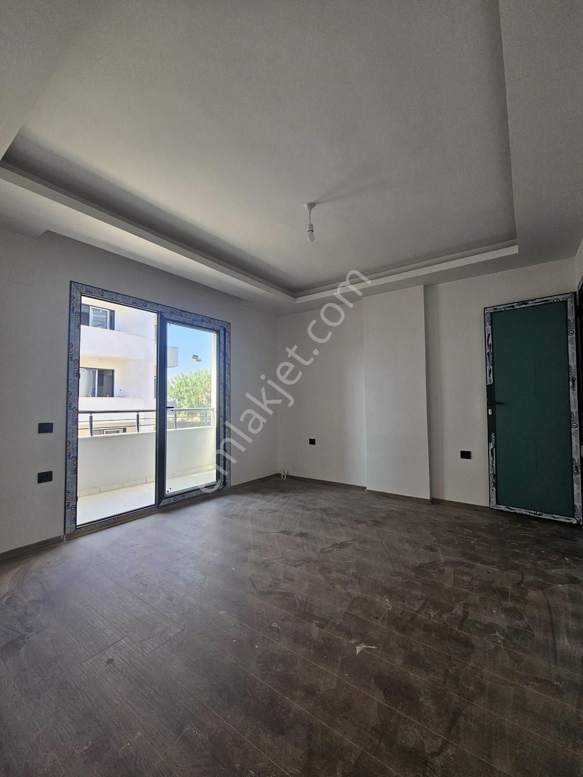 Çevre Yolunda 2+1 Kiralık Sıfır Dair - Görsel 9