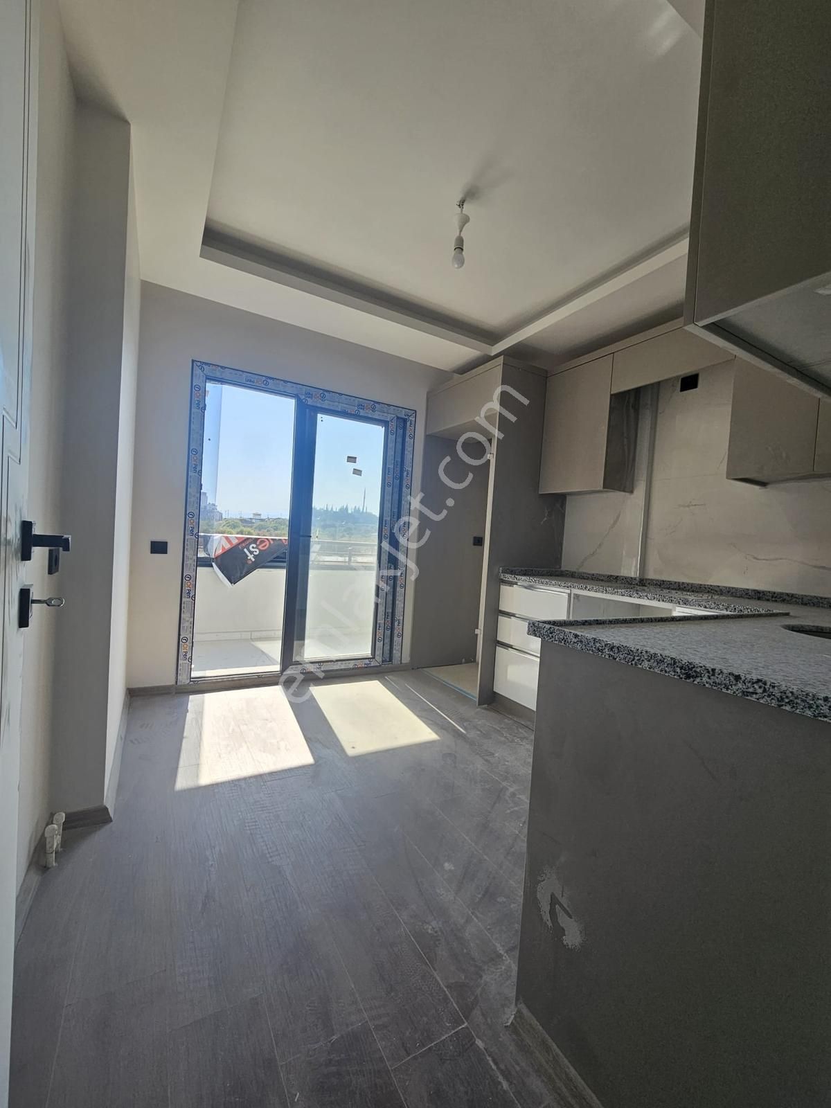 Çevre Yolunda 2+1 Kiralık Sıfır Dair - Görsel 18