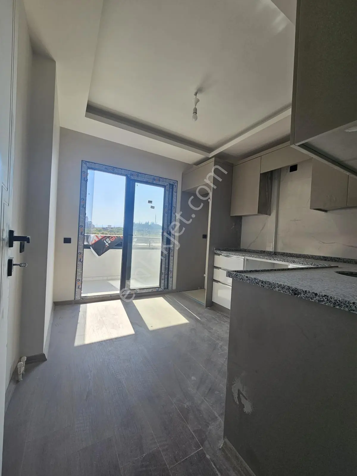 Çevre Yolunda 2+1 Kiralık Sıfır Dair - Görsel 4