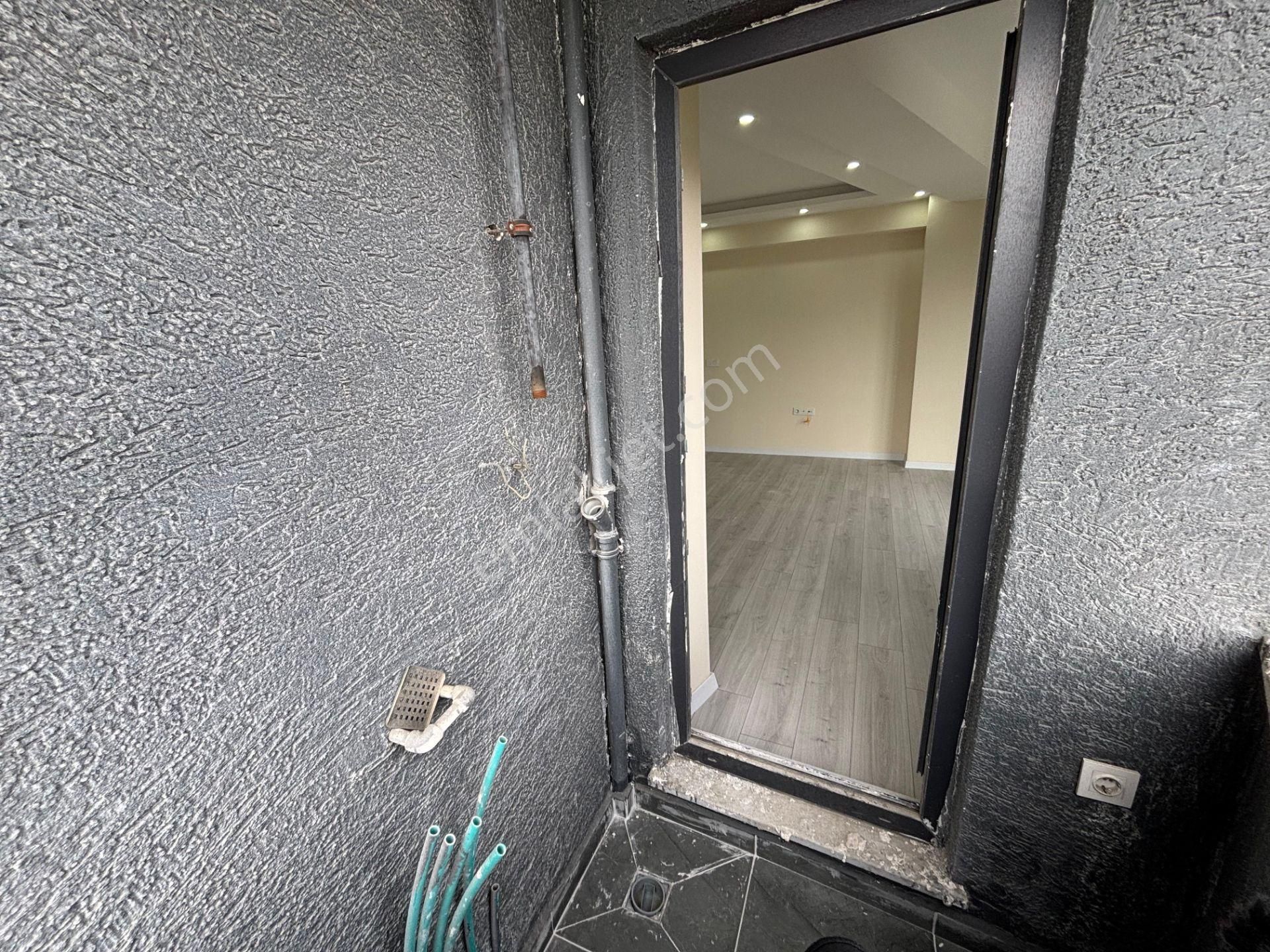 Tokay'dan Cumhuriyet Mh1+1 Ankanstre Mevcuttur Okulların Karşısı - Görsel 13