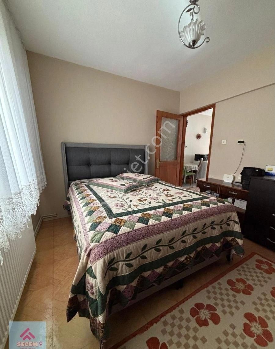 Çınarlı Mahallesi Adalet Caddesi Yakını 2+1 Satılık Daire - Görsel 3