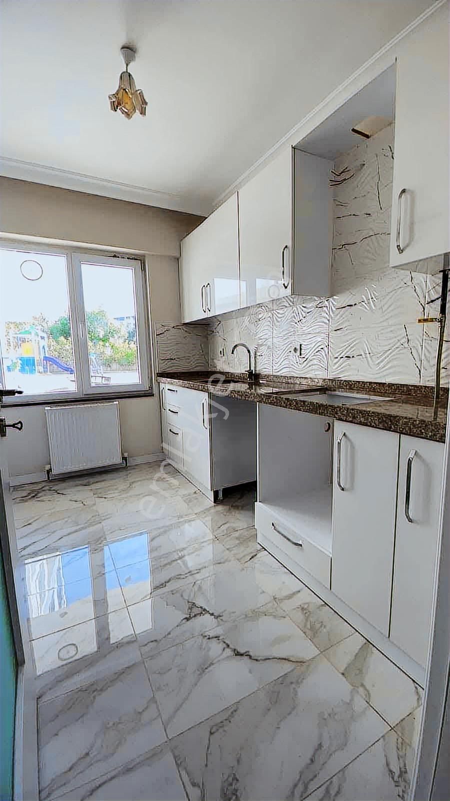 Nilüfer Akçalarda Site İçi Merkezde 3+1 Daire