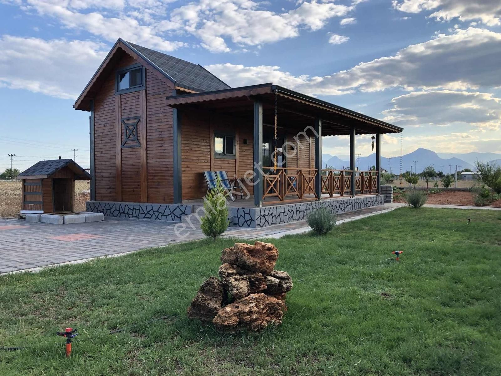 451m2 İmarlı Arsa Üzerinde Ahşap Ev Şehire Yakın Doğa Yaşamı - Görsel 2