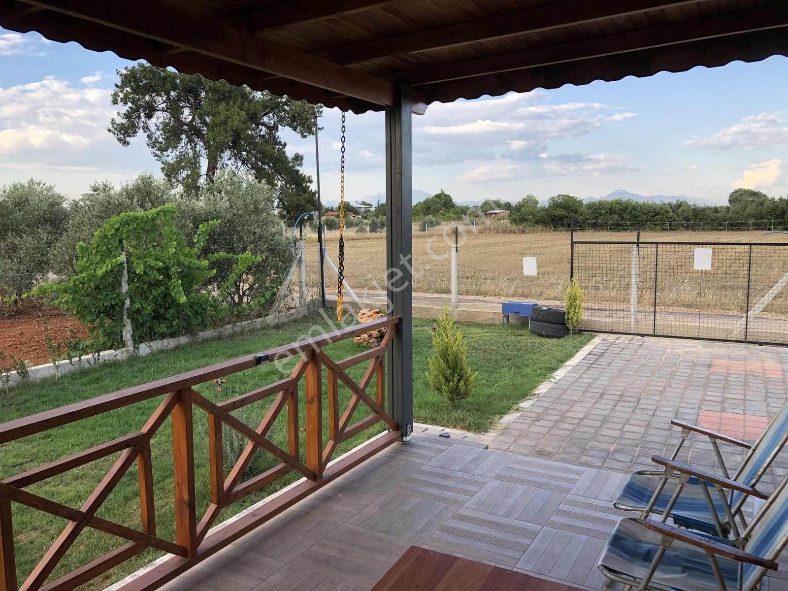 451m2 İmarlı Arsa Üzerinde Ahşap Ev Şehire Yakın Doğa Yaşamı - Görsel 9