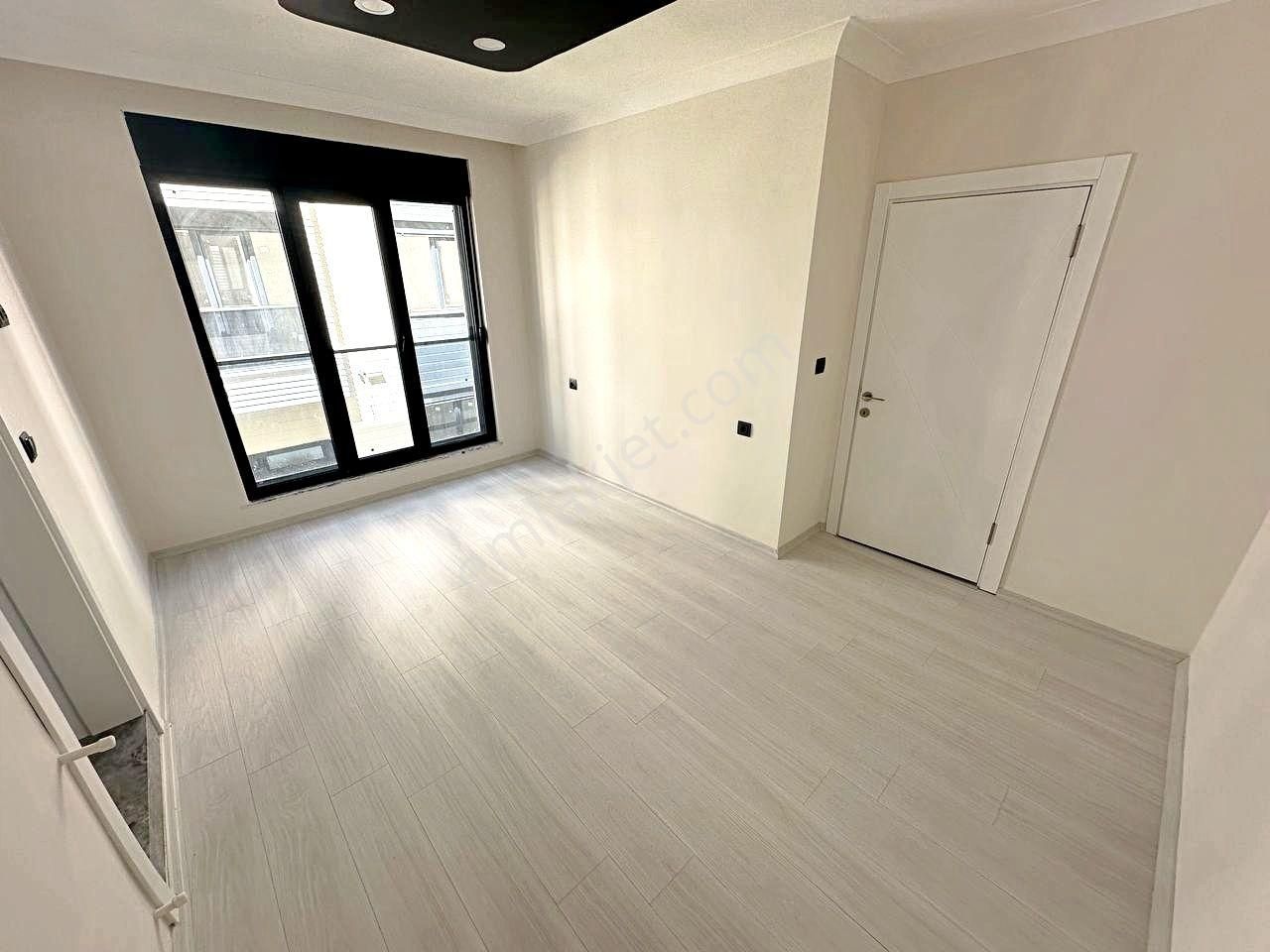 Altınkum'da Ayrı Mutfak Ara Kat Ebeveyn Banyolu 2+1 Satılık Daire - Görsel 32