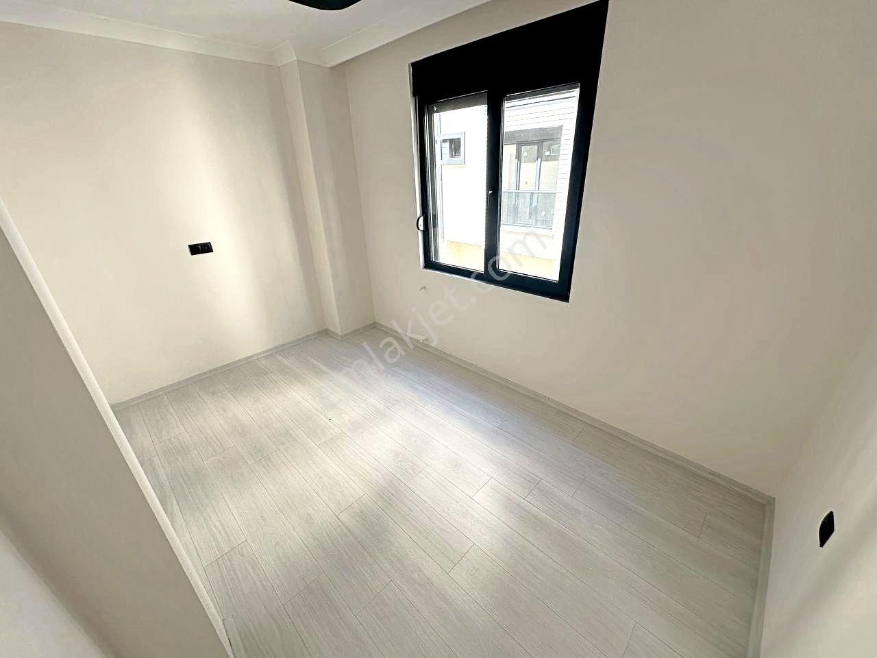 Altınkum'da Ayrı Mutfak Ara Kat Ebeveyn Banyolu 2+1 Satılık Daire - Görsel 23