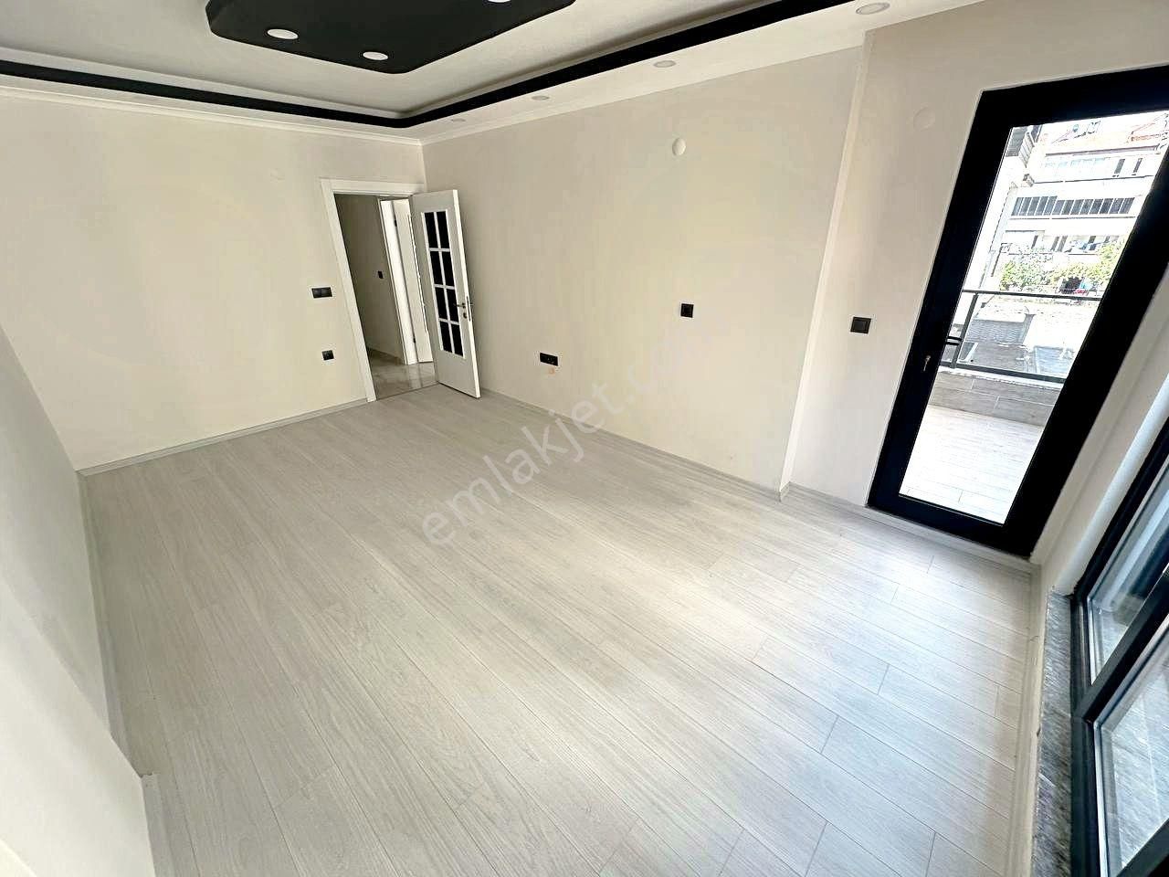 Altınkum'da Ayrı Mutfak Ara Kat Ebeveyn Banyolu 2+1 Satılık Daire - Görsel 11