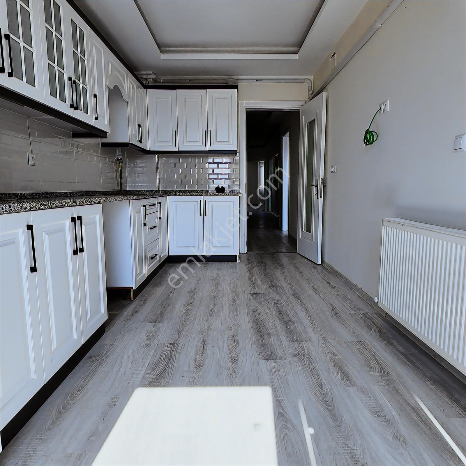 Gölet Prestij Caddesi 4+1 Asansörlü Otoparklı Fırsat Dubleks - Görsel 16