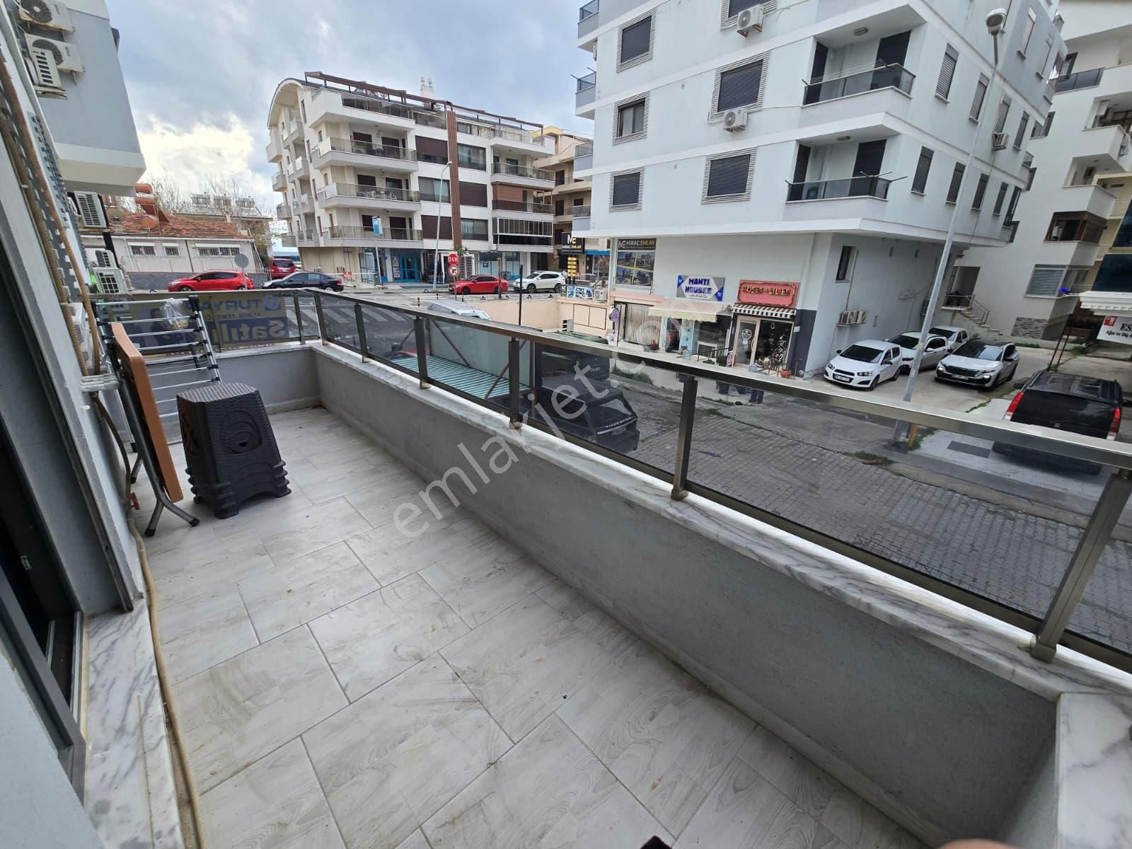 Didim Altınkum'da Denize 300 Metre Mesafede 1+1 Asansörlü Daire - Görsel 14