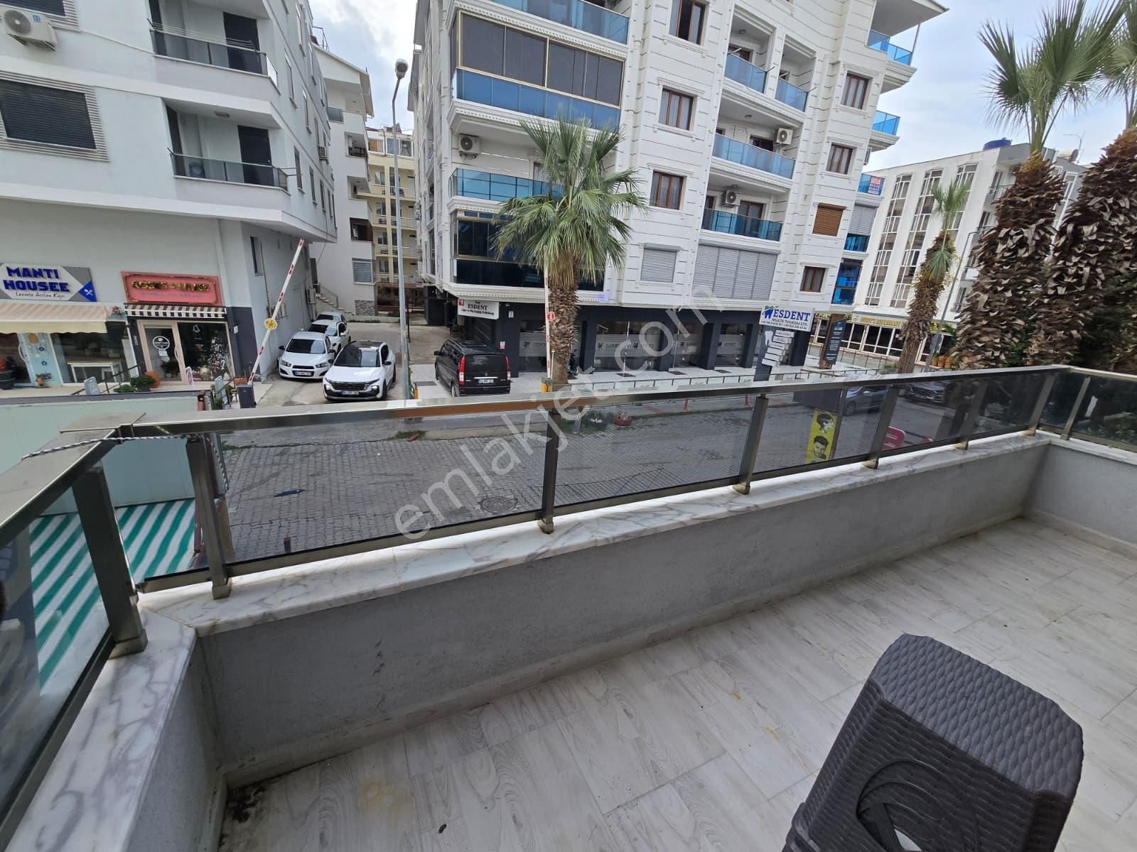 Didim Altınkum'da Denize 300 Metre Mesafede 1+1 Asansörlü Daire - Görsel 15