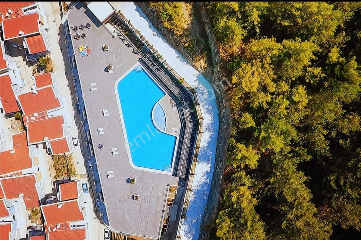 Prodıgy360'tan Site İçerisinde Full Eşyalı Daire, 2+1, Taşyaka - Görsel 2