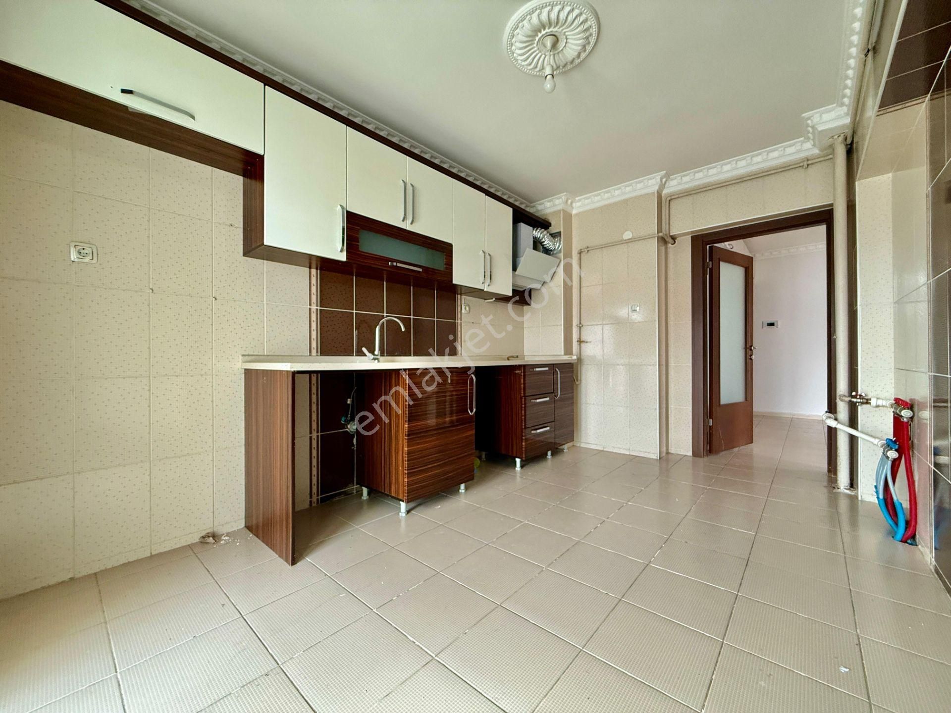 Kalecik Emlak'tan Site İçerisinde Asansörlü Merkezi Sistem 3+1 Daire - Görsel 2