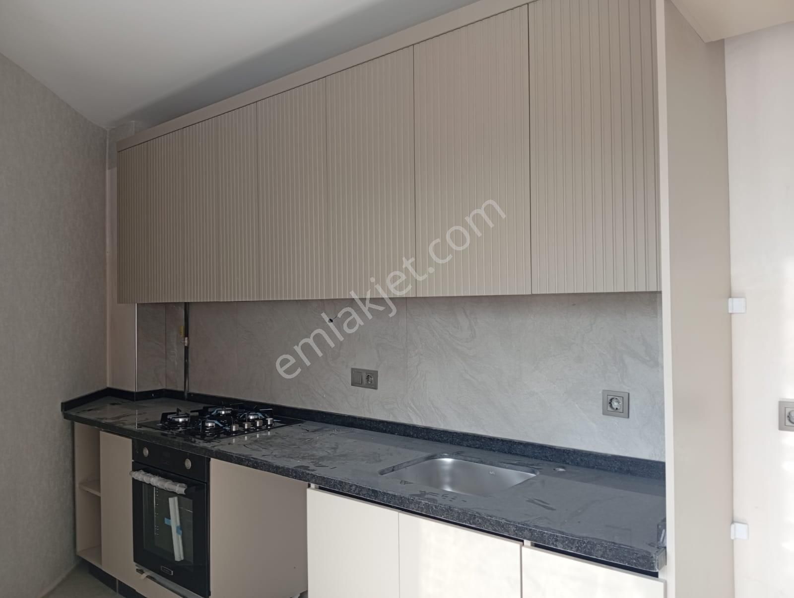 Cadde Üzerinde Süper Lüks Sıfır Ara Kat Daire - Görsel 16