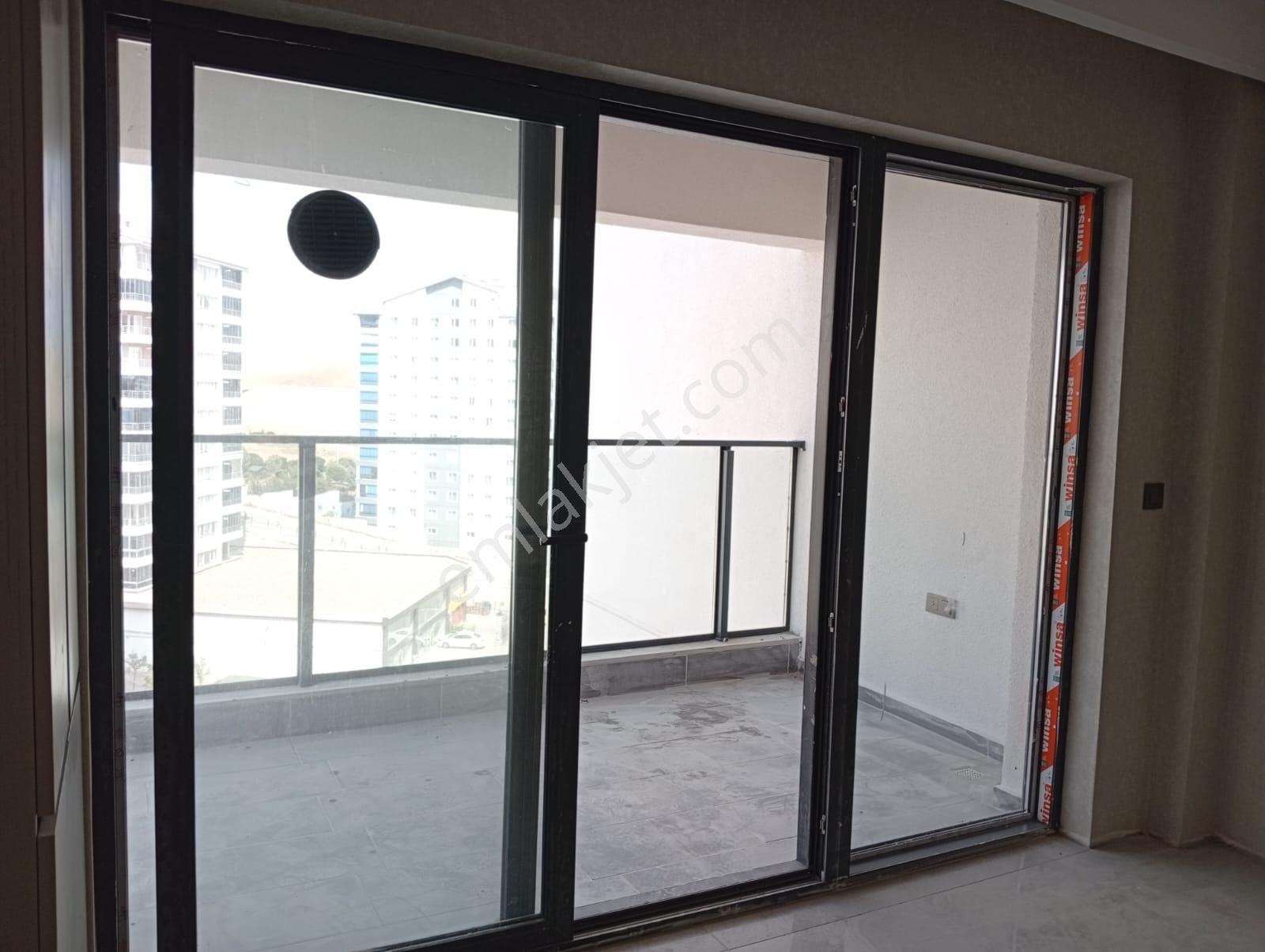 Cadde Üzerinde Süper Lüks Sıfır Ara Kat Daire - Görsel 10