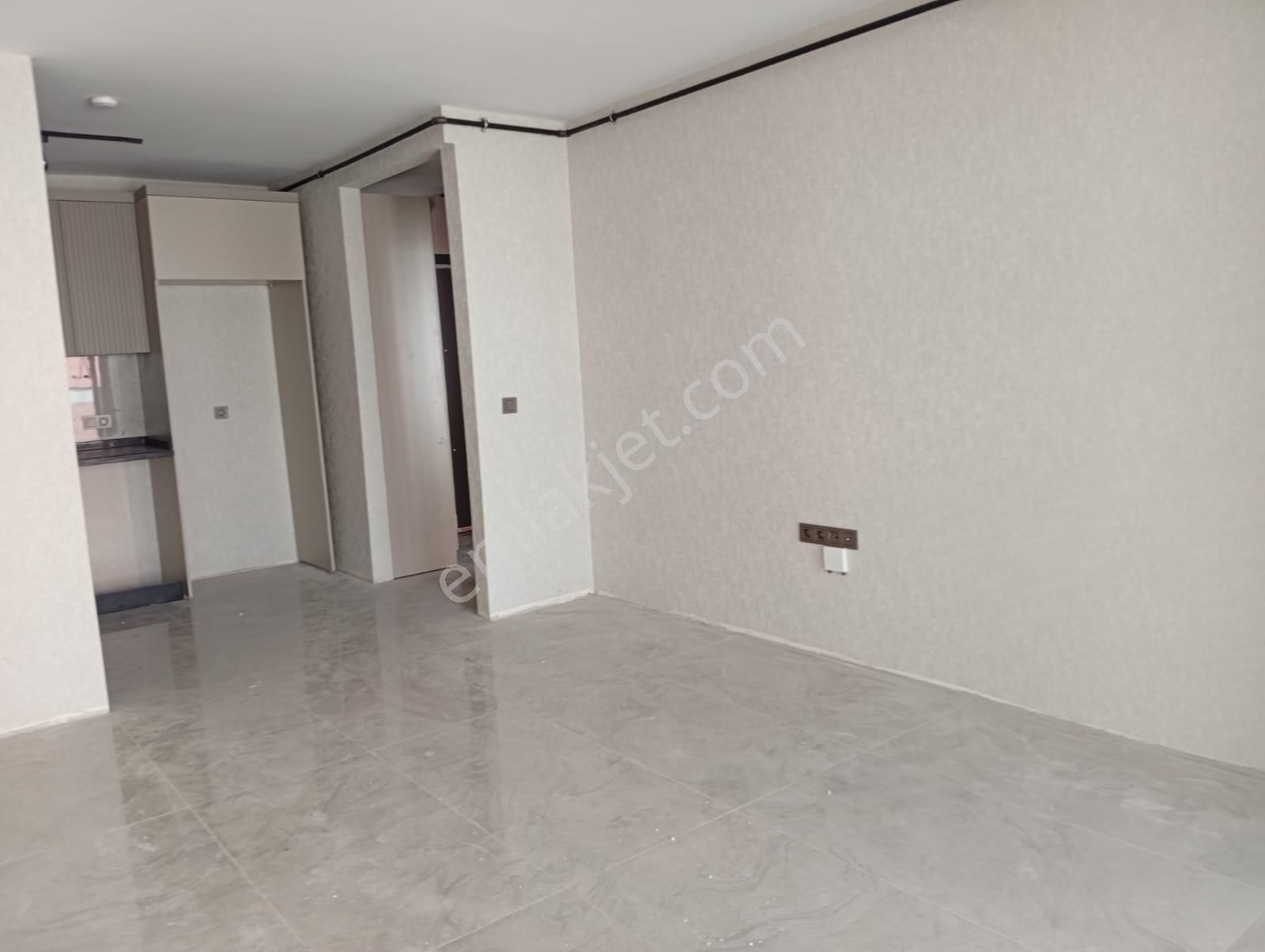 Cadde Üzerinde Süper Lüks Sıfır Ara Kat Daire - Görsel 9