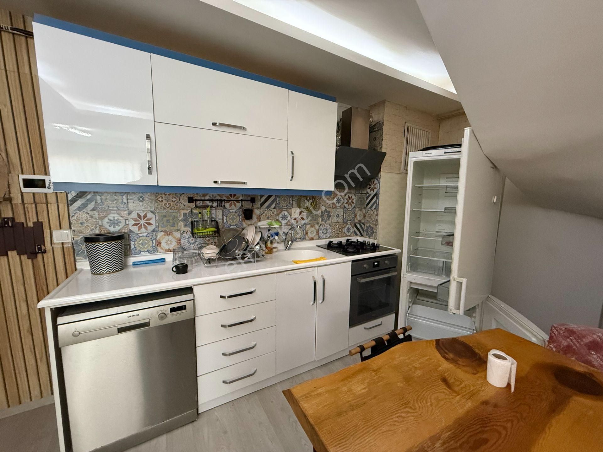 Reşatbey Ordu Cad.2+1 80 M2 Çatı Dubleks Full Eşyalı Kiralık Daire - Görsel 3