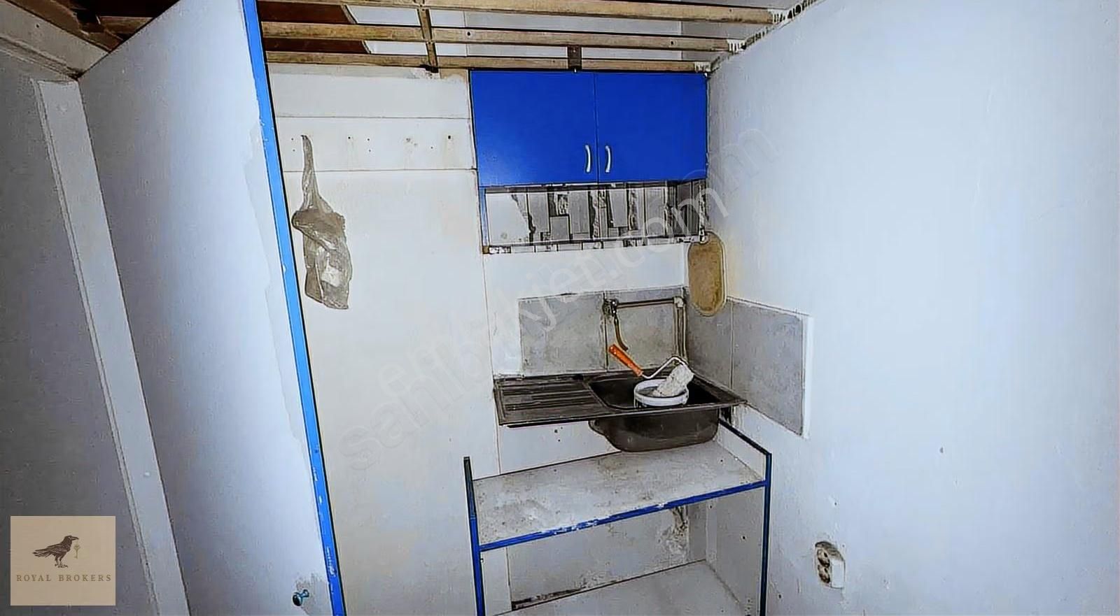 Satılık, Ulusun Kalbinde, Yüksek Ticari Potansiyelli Boş Dükkan - Görsel 4