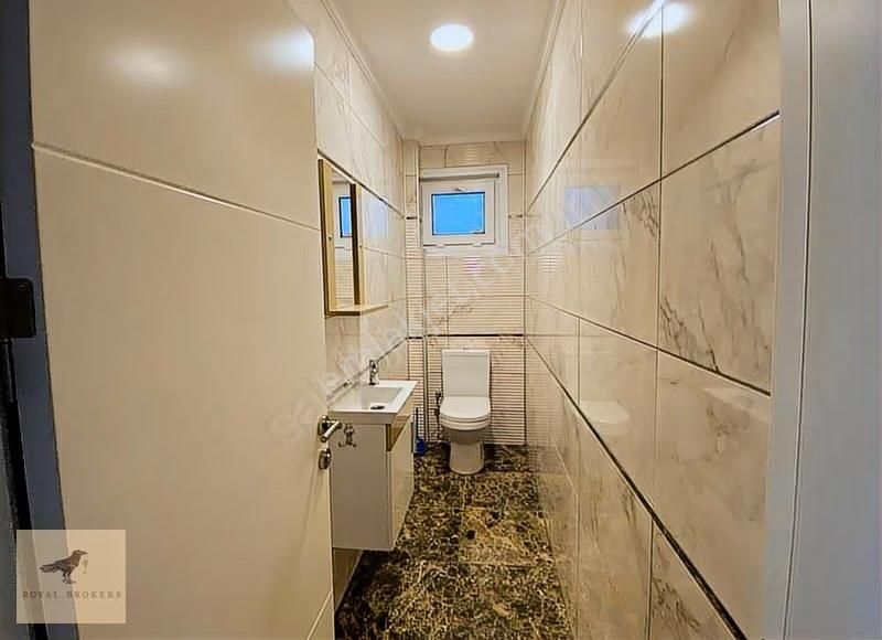 Kiralık Hafta Sokak 3+1, Bakımlı Ofis Veya Konut - Görsel 18