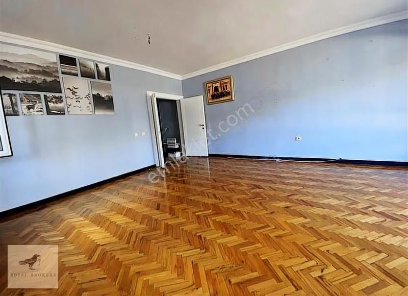 Kiralık Hafta Sokak 3+1, Bakımlı Ofis Veya Konut - Görsel 2