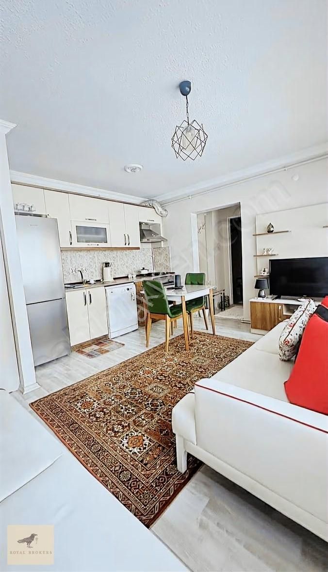 Satılık 1+1 Daire,3.etap Eryaman,metro Yakını,eşyalı,site İçinde - Görsel 3