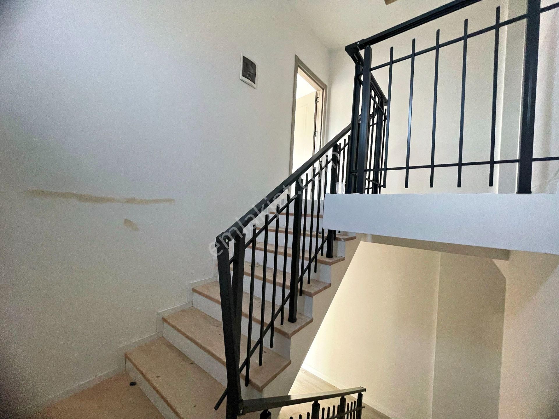 Sarılar Mah Pazaryeri Üst Tarafında Kaliteli 4+1 Dubleks Daire - Görsel 14