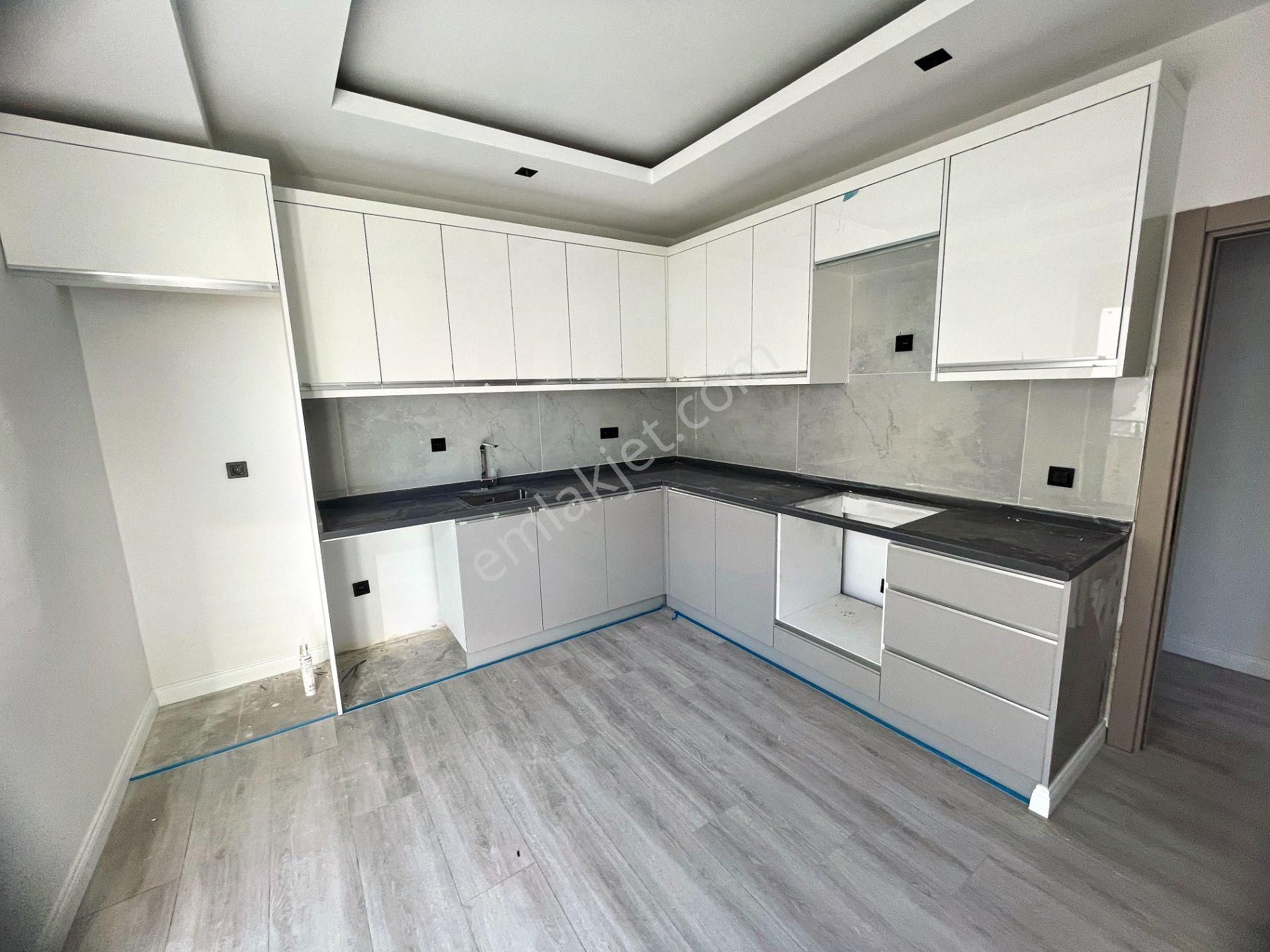 Sarılar Mah Pazaryeri Üst Tarafında Kaliteli 4+1 Dubleks Daire - Görsel 9