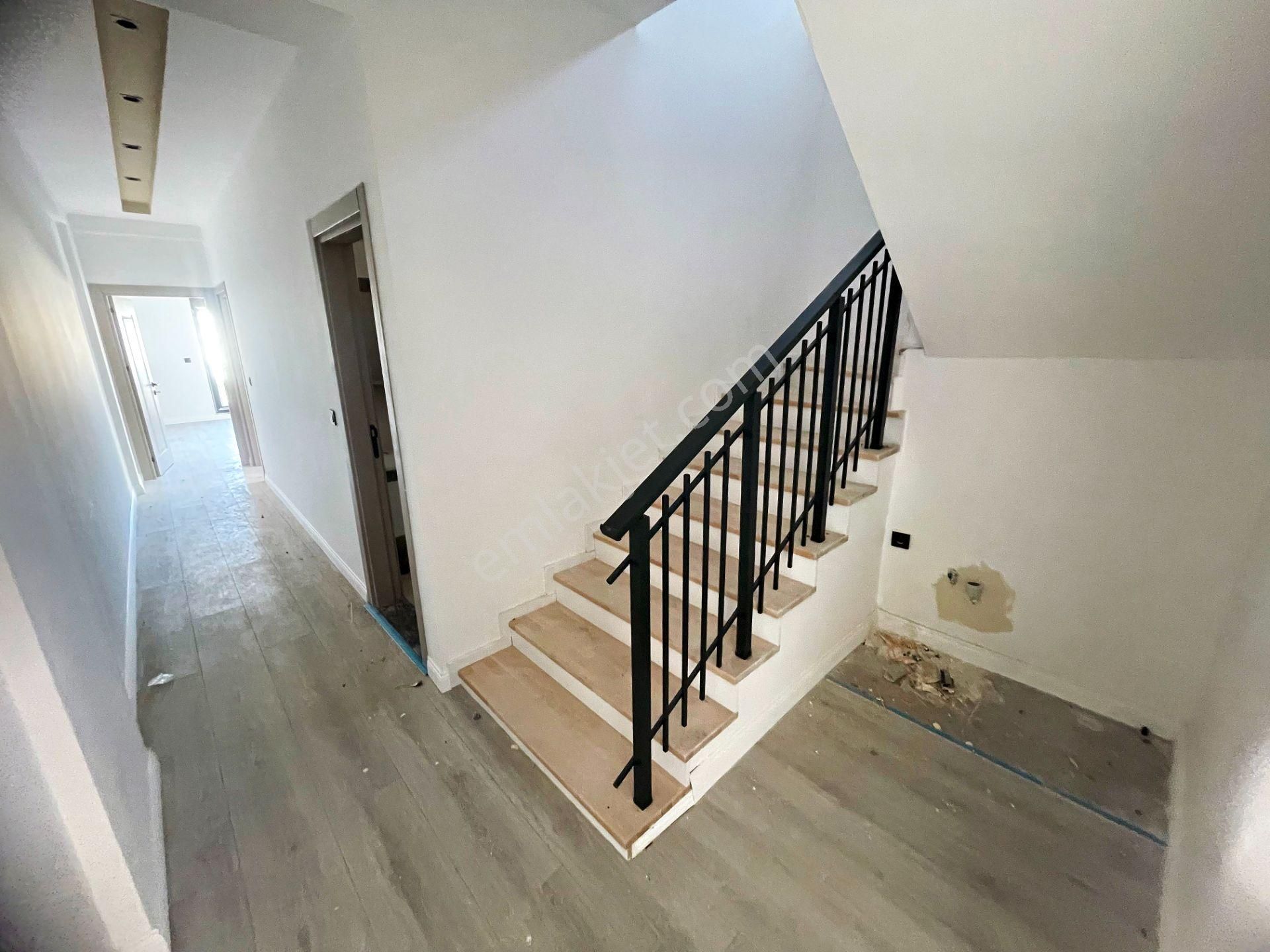 Sarılar Mah Pazaryeri Üst Tarafında Kaliteli 4+1 Dubleks Daire - Görsel 6