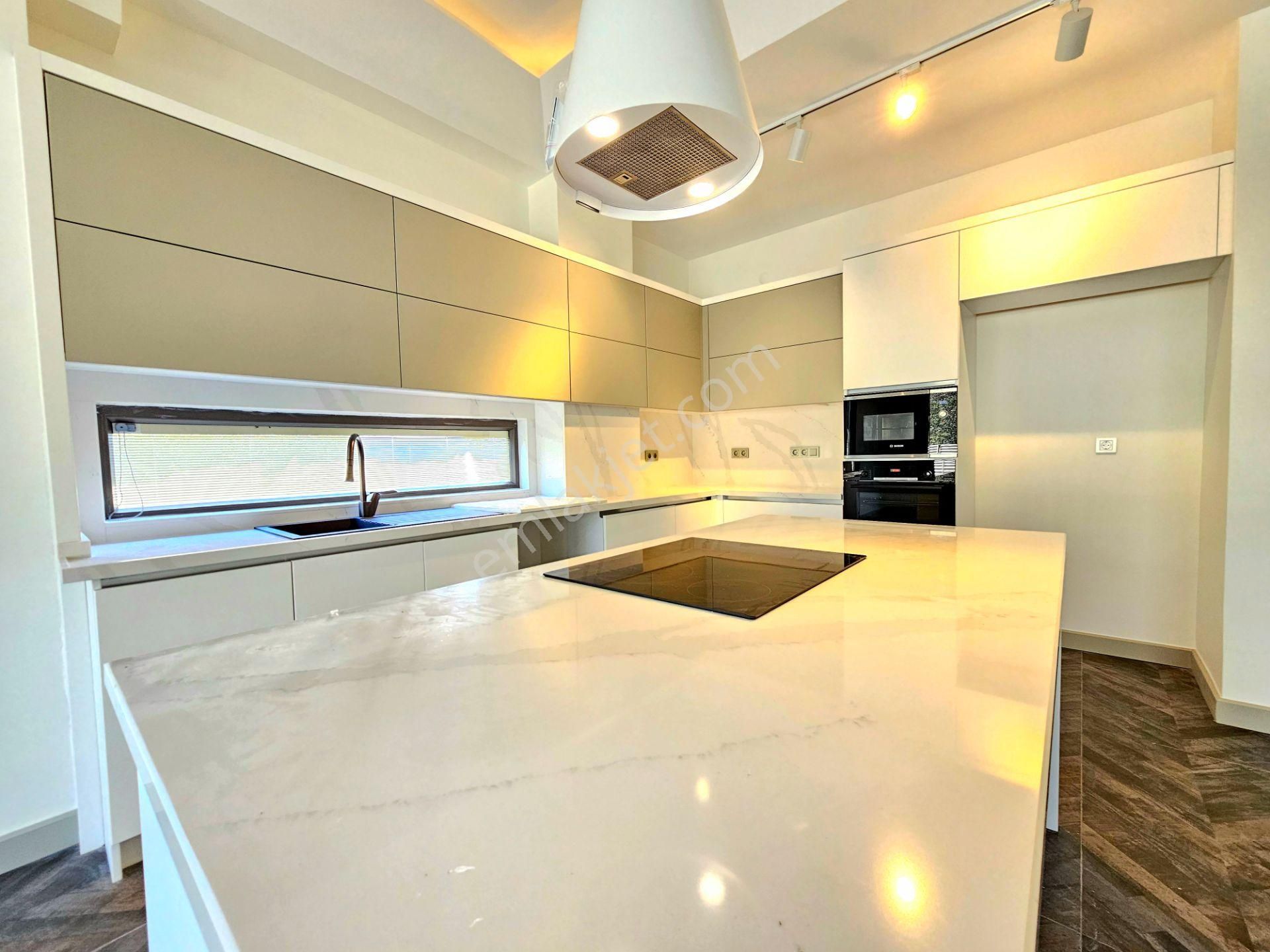 ▀ Körfez'den ▄ Modern Mimaride Doğa İle Bütünleşen Lüx 4+1 Villa - Görsel 9