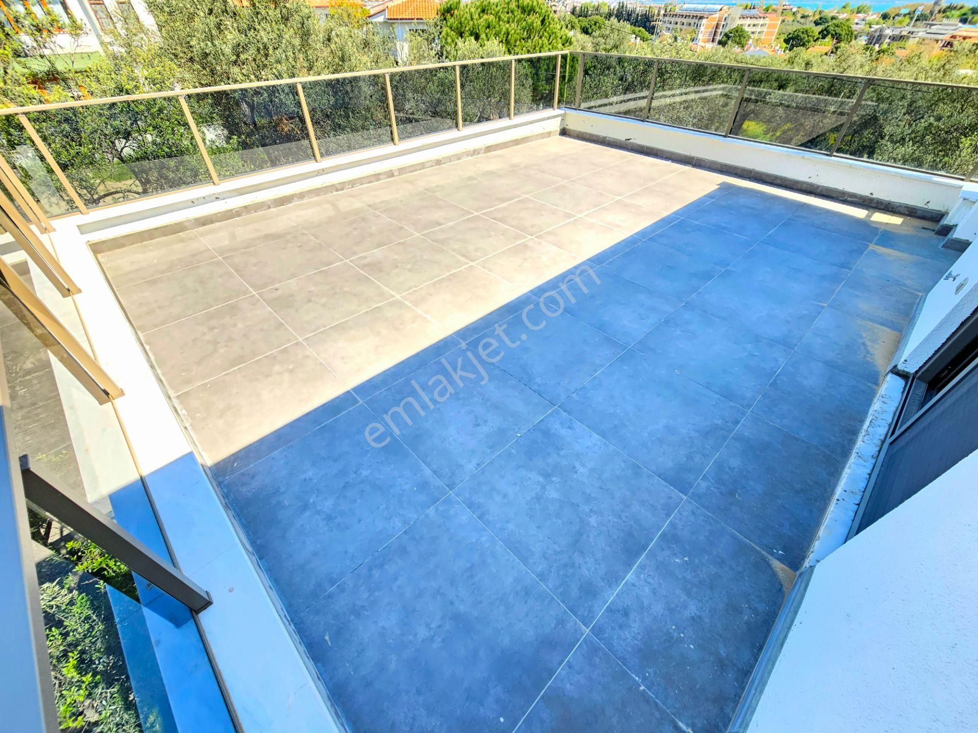 ▀ Körfez'den ▄ Modern Mimaride Doğa İle Bütünleşen Lüx 4+1 Villa - Görsel 21