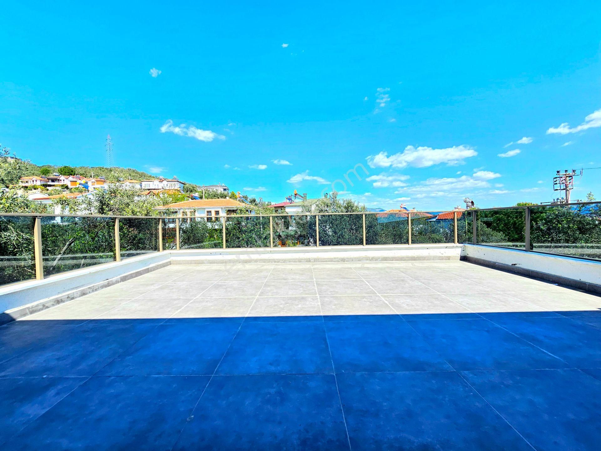 ▀ Körfez'den ▄ Modern Mimaride Doğa İle Bütünleşen Lüx 4+1 Villa - Görsel 22