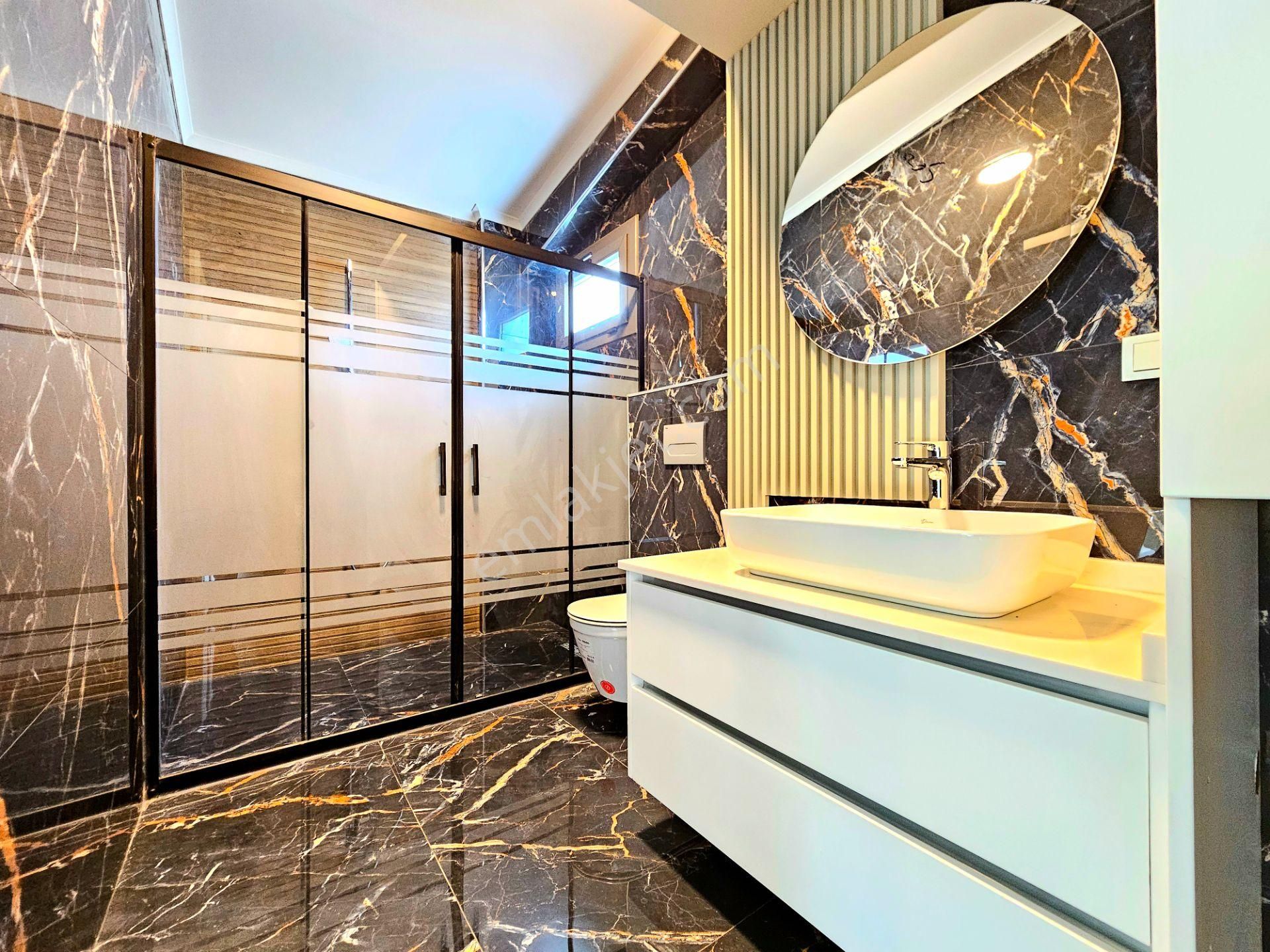 ▀ Körfez'den ▄ Modern Mimaride Doğa İle Bütünleşen Lüx 4+1 Villa - Görsel 29