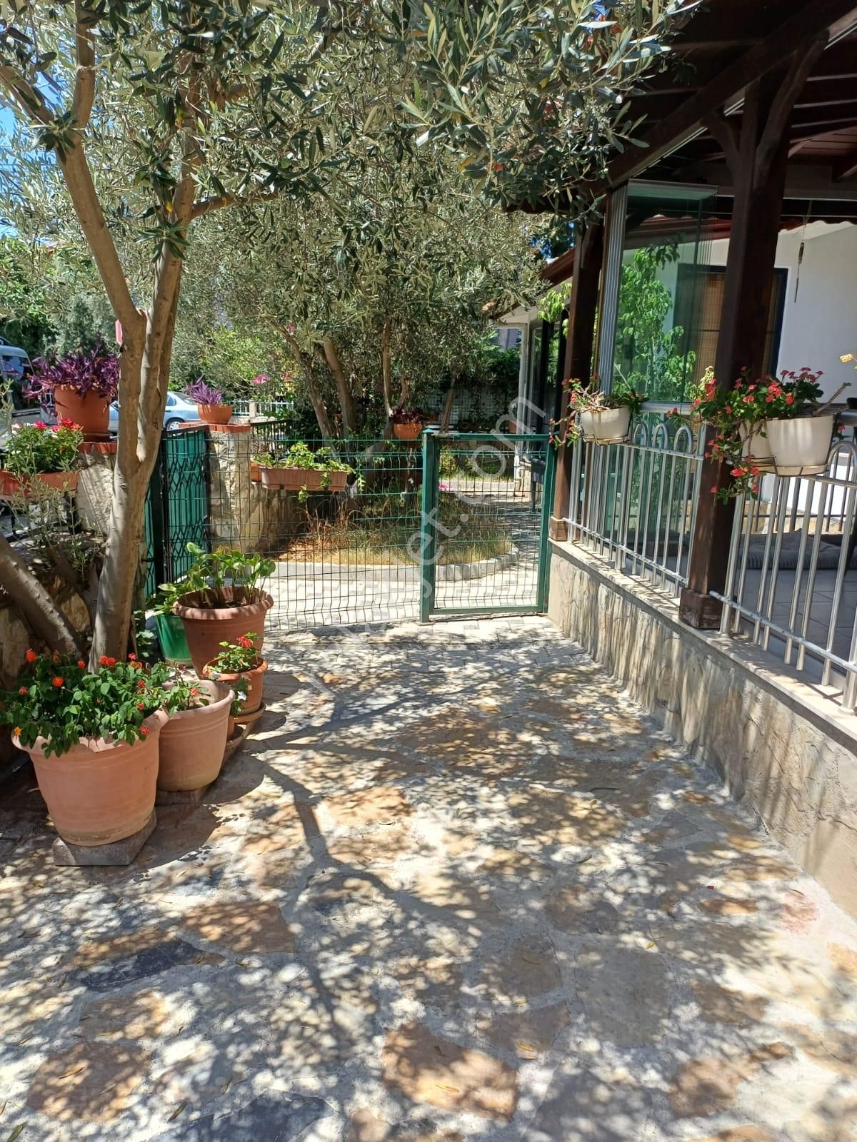 Stoptan Yerguzlar Caddesine 100m. Mesafede 3+1 Tripleks Villa - Görsel 22