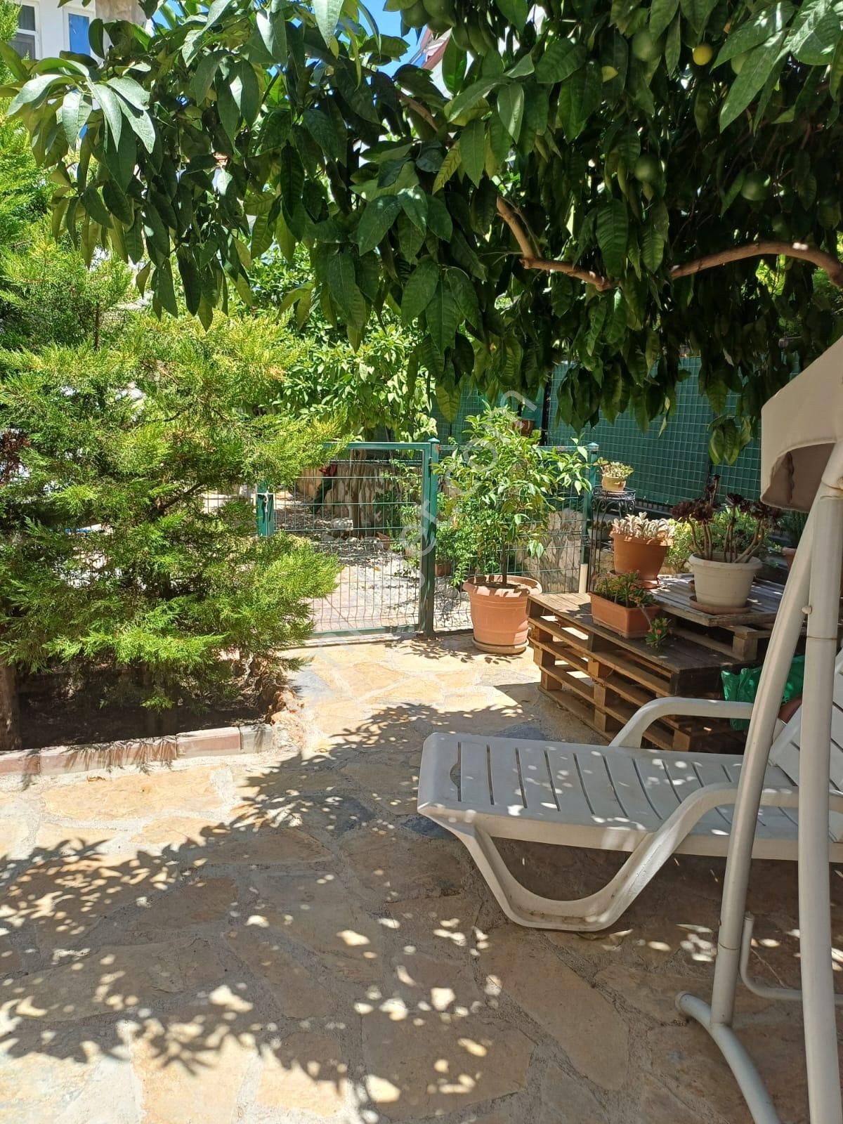 Stoptan Yerguzlar Caddesine 100m. Mesafede 3+1 Tripleks Villa - Görsel 6