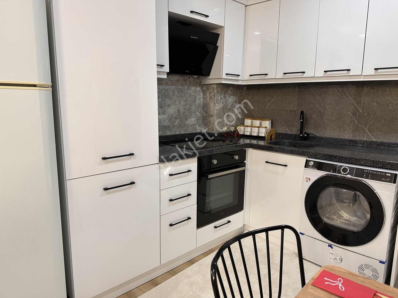 Merkezi Konum Full Eşyalı Lüx Satılık 1+1 Eşsiz Daire - Görsel 23