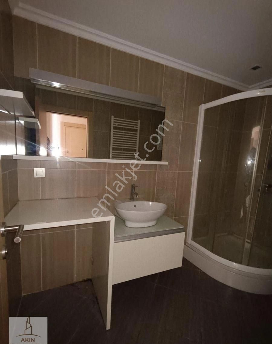 Küçükçekmece Divan Residence Satılık Eşyalı Balkonlu 1+1 Daire - Görsel 5