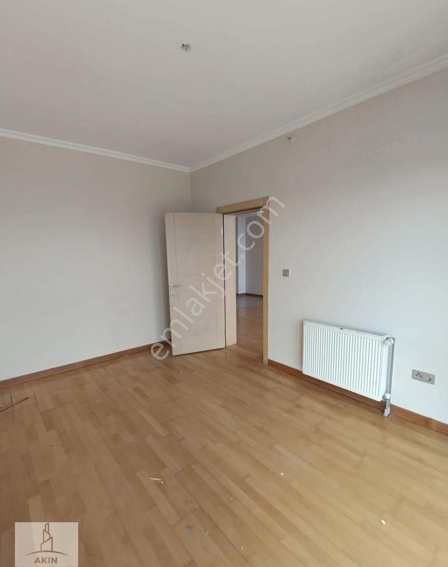 Küçükçekmece Divan Residence Satılık Eşyalı Balkonlu 1+1 Daire - Görsel 14