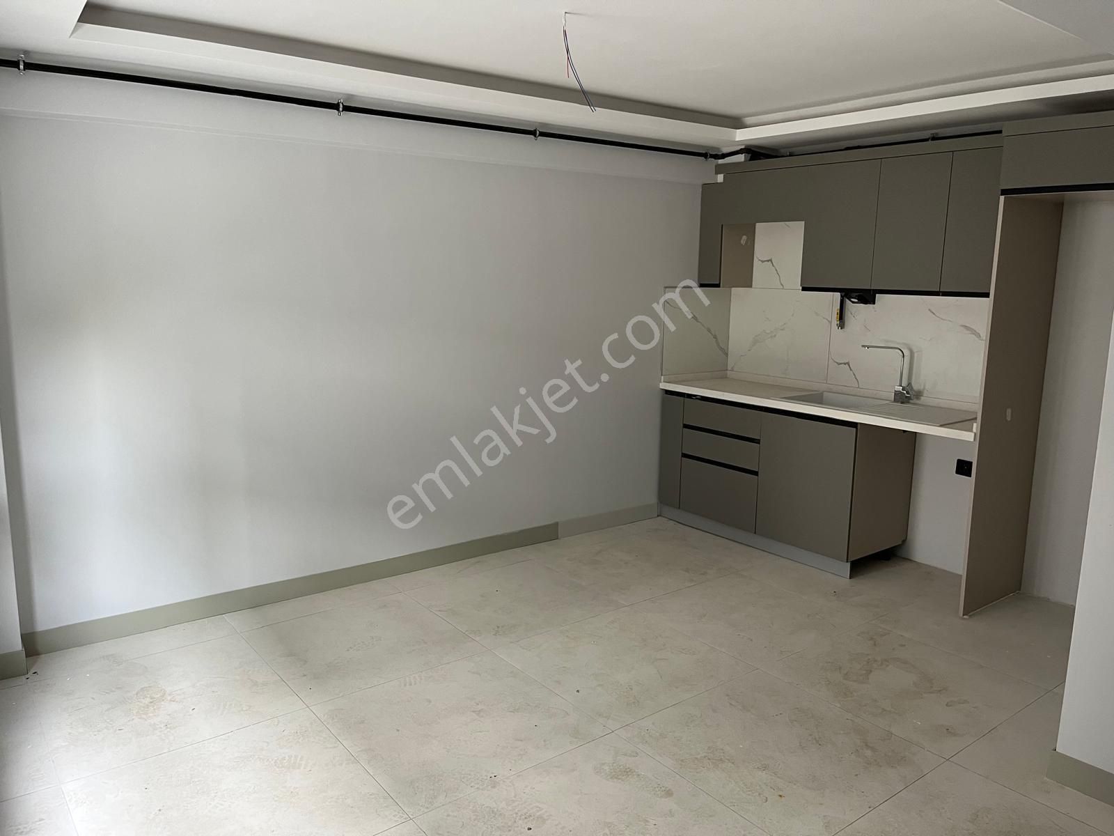 Çamlıca Mahallesinde Park Cepheli 1+1 Satılık Sıfır Daire - Görsel 2