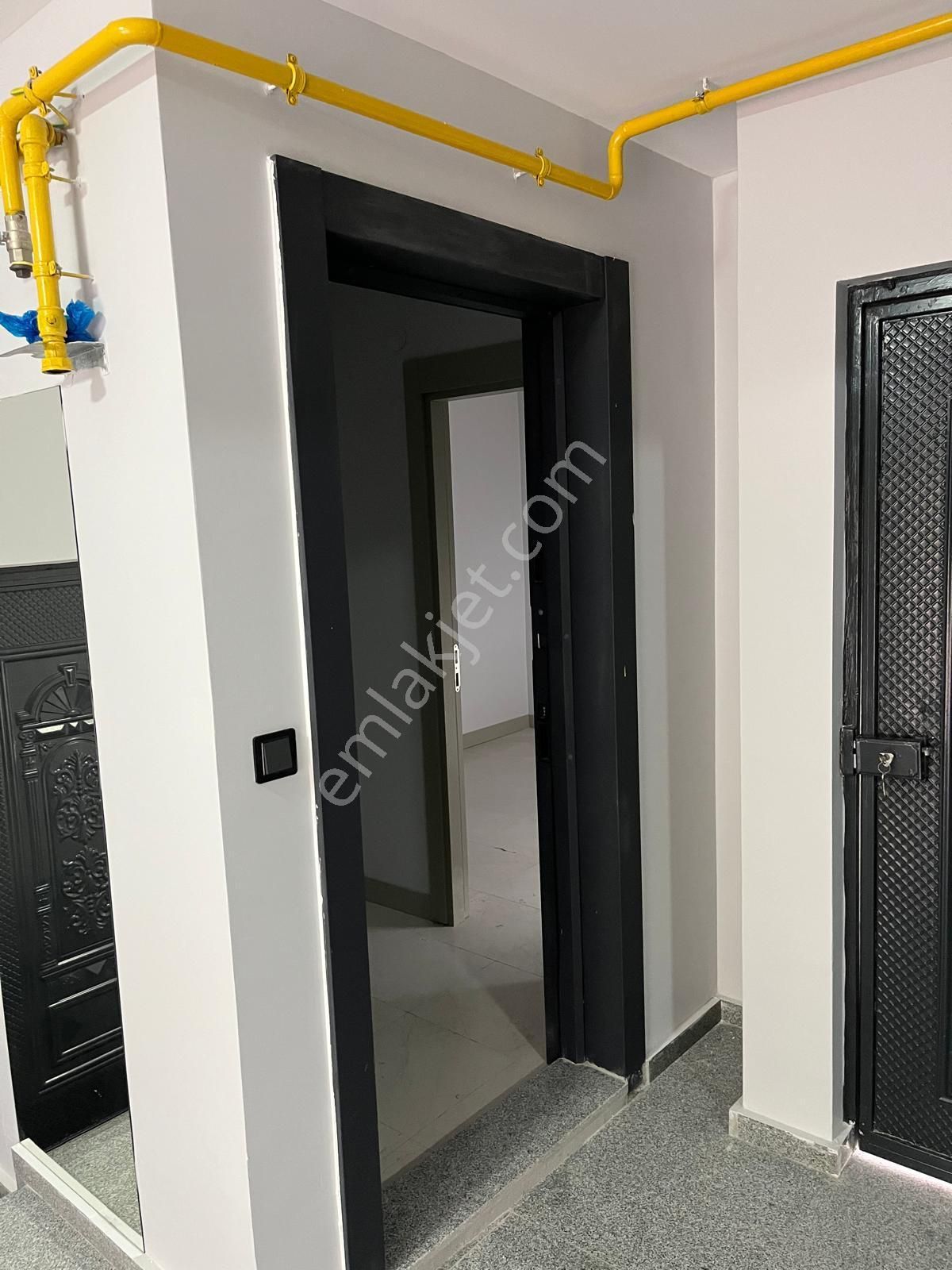 Çamlıca Mahallesinde Park Cepheli 1+1 Satılık Sıfır Daire - Görsel 9