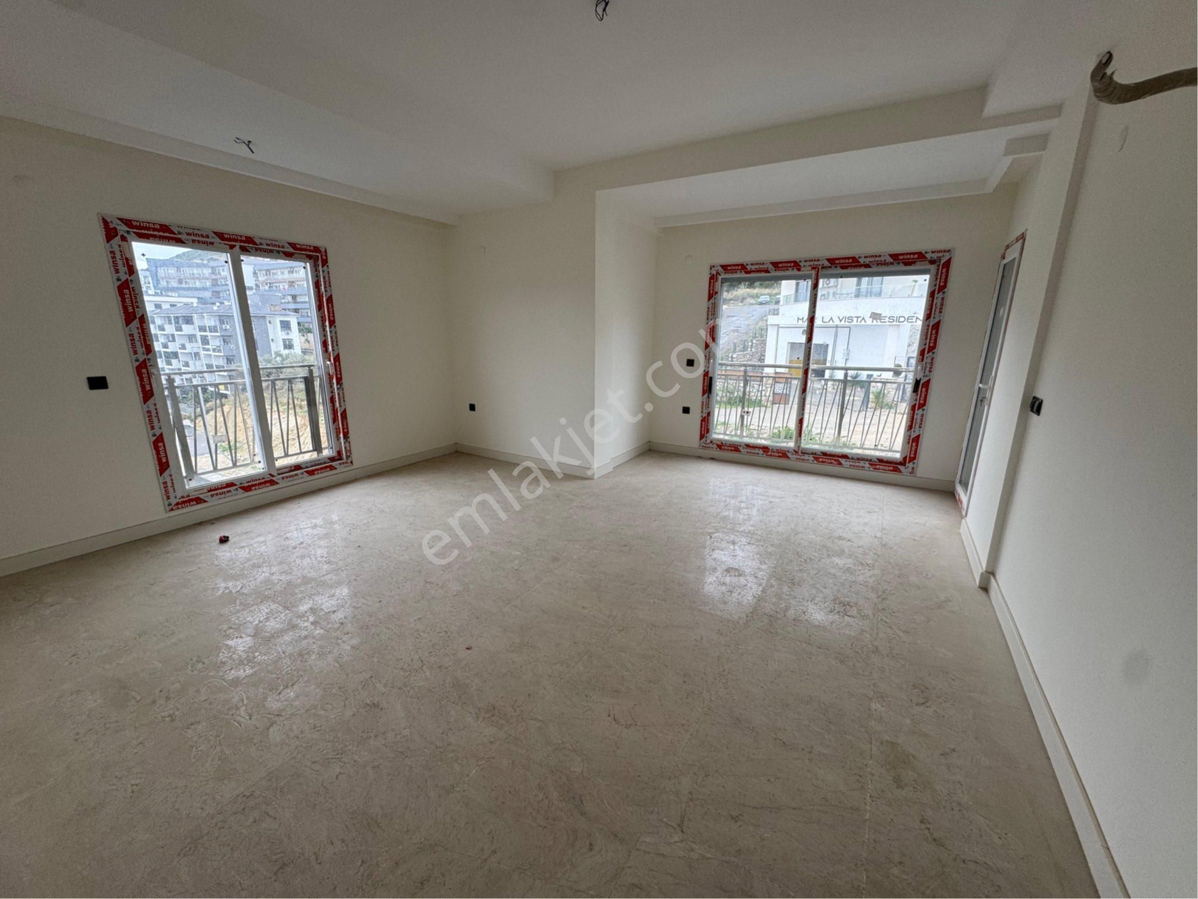 Kuşadasında 3+1 Kapalı Mutfaklı Havuzlu Sitede 145m2 Kullanımlı Daire - Görsel 14