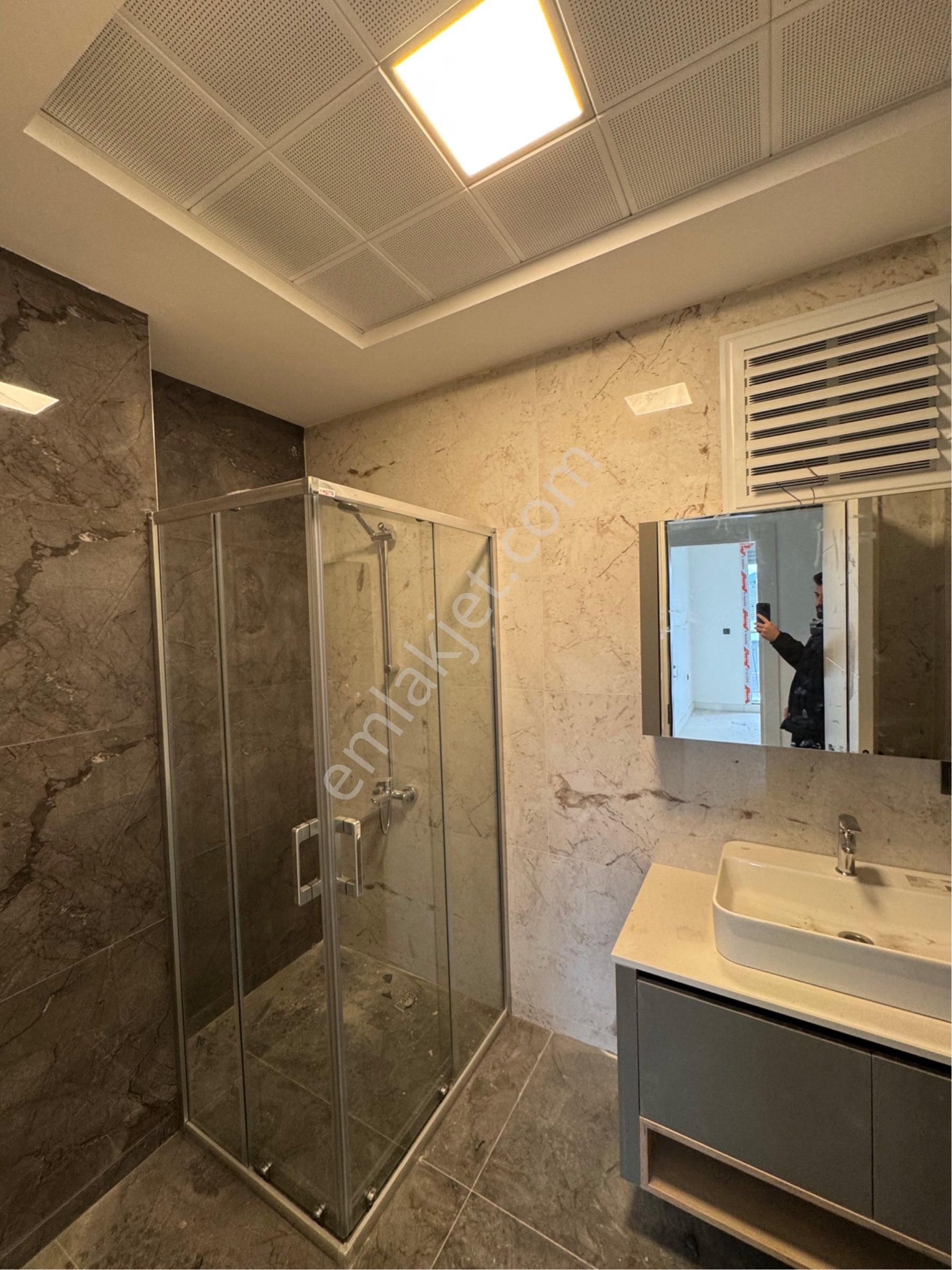 Kuşadasında 3+1 Kapalı Mutfaklı Havuzlu Sitede 145m2 Kullanımlı Daire - Görsel 20